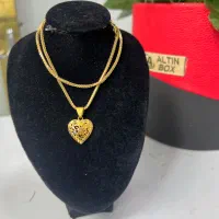 مدال قلب زیبا بدون اجرت همراه با زنجیر نمادار