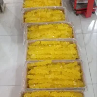 همکار  بسته بندی و تولید نقل و نبات خانم