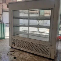 یخچال مکعبی ویترینی شو کیک آبمیوه وجیگر|فروشگاه و مغازه|نسیم‌شهر, |دیوار