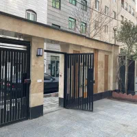 ۱۱۰ متر ۲خواب نوساز طبقه سوم تک واحدی