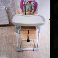 صندلی غذای کودک کاملا نو‌
