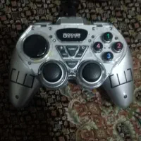 دسته بازی کامپیوتر و گیم پلی با کابل 2.5 متری