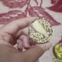 سنگ مهره قدیمی که خیلی قدمت دارد کهنه