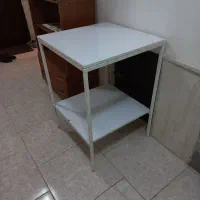 میز آهنی