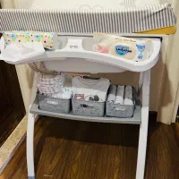 وان و تخت تعویض نوزاد