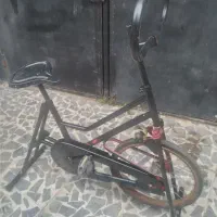 دوچرخه ثابت ورزشی