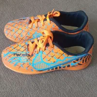 کفش ورزشی کارکرده|کیف، کفش، کمربند|آزادشهر, |دیوار