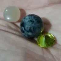 زبرجد، مهره یاقوت استار، عقیق سه پوست تراش