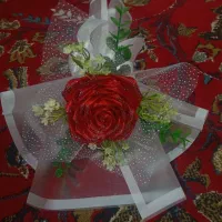 گل روبانی|گل مصنوعی|درمیان, |دیوار