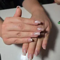 خدمات کاشت وترمیم ناخن و مژه|خدمات آرایشگری و زیبایی|شیراز, میانرود|دیوار