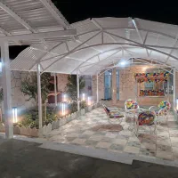 باغچه ویلا بنفشه