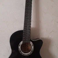 گیتار دست ساز ایرانی مشکی
