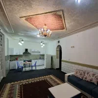 ویلایی دو خواب پارکینگ ۴ ماشین مسقف مرکز شهر
