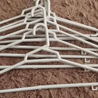 چوب رختی دونه ای 8 هزار تومن|بندرخت و رخت‌آویز|یزد, |دیوار