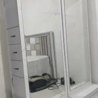 آینه ایستاده