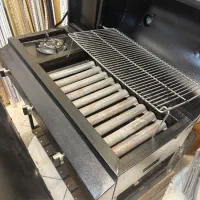 کباب پز گازی مشکی کوره ای با درب و گریل پایه کامل