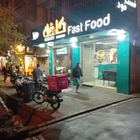 80 متر مغازه بر کارگر شمالی