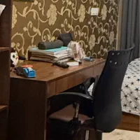 میز تحریر به همراه صندلی اداری