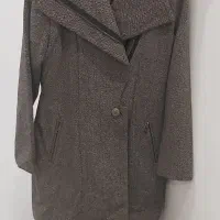 پالتو زنانه در حد کاملا نو کلا چند بار پوشیده شده