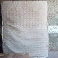 تخت دو نفره و تشک طبی فنری رویال