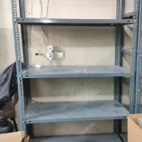 قفسه فلزی و ستون سرهم