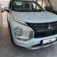 اوتلندر ۲۰۲۳ h لاین
