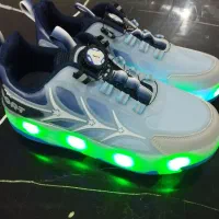 کفش اسکیتی چراغدار|کفش و لباس بچه|شیراز, شهرک والفجر|دیوار