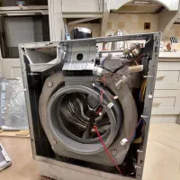 تعمیرکار تعمیرات و نصب  لباسشویی وظرفشویی و ساید