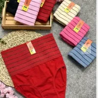 شورت و سوتین اسفنجی و نخی