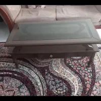 جلو مبلی چوبی تمیز|مبلمان خانگی و میز عسلی|پایین هولار, |دیوار