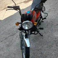 موتورسیکلت ۲۰۰ باکسر