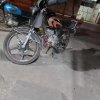 موتور دویست مدارک دار بیمه ندا ردبه فروش میرسد