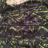 لباس ضخیم یا سویشرت|کفش و لباس بچه|قم, نیروگاه|دیوار