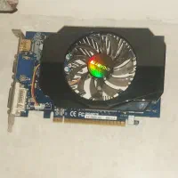 کارت گرافیک ۲ گیگ و چند قطعه کامپیوتر
