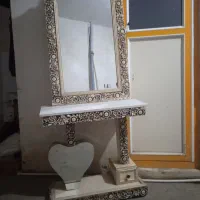 میز و ایینه