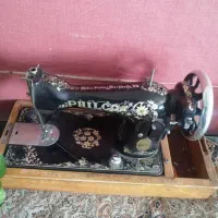 چرخ خیاطی خیلی قدیمی فیلکو