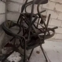 فروش صندلی خراب نیاز به تعمیر