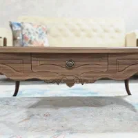 میز جلو مبلی به همراه گل میز