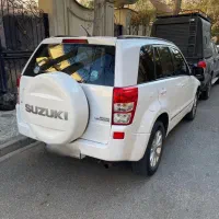 سوزوکی ویتارا ۲۴۰۰ مدل ۹۷ در حد صفر