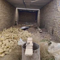 ساختمان نیمه کاره  شکوفه 2 بنا70متر کل زمین 100متر