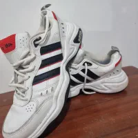 کتونی آدیداس اصلی سایز 42|کیف، کفش، کمربند|خرم‌آباد, |دیوار