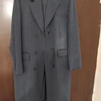 تعداد زیادی لباس استوک