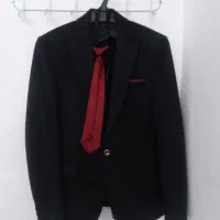 یه دست کت وشلوار نو مردانه قیمت ۲۰۰۰۰۰۰تومان