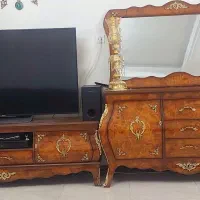 یک عدد میز کنسول با آینه و میز تلویزیون منبت کاری|بوفه، ویترین، کنسول|تهران, شهرک آزادی|دیوار