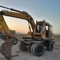 بیل میکانیکی کوماتسو لاستیکی
