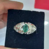 انگشتر نقره زمرد