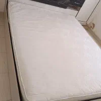 تختخواب دو نفره همراه با تشک