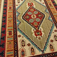 ۲تا قالی ۶متری و همراه ۲تاقلیچه کرم|فرش|ایذه, |دیوار