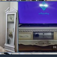 ساعت و میز تلویزیون قیمت جفتش ۱۲۰۰