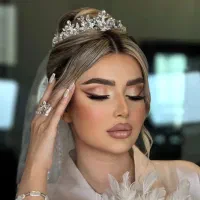 تخفیف ویژه پکیج گروهی میکاپ و شنیون